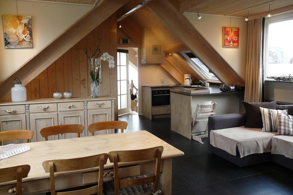 Appartementen Het Oude Atelier Schoorl Ruang foto
